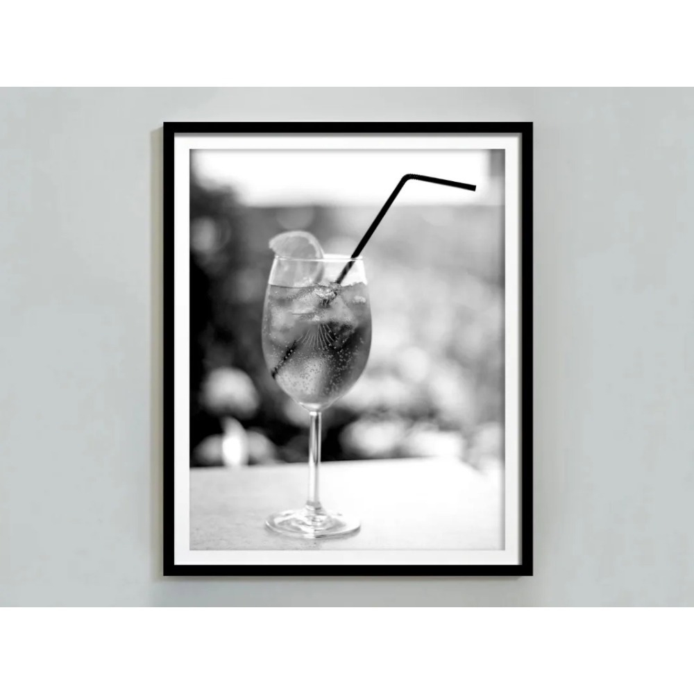Zwart En Wit Bar Champagne Bie - Whisky Beer And Wine recensie en prijs